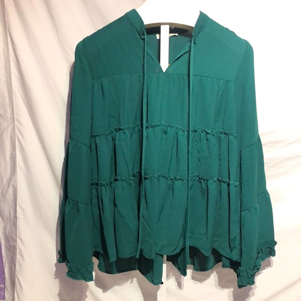 Flows hunter emerald green blouse